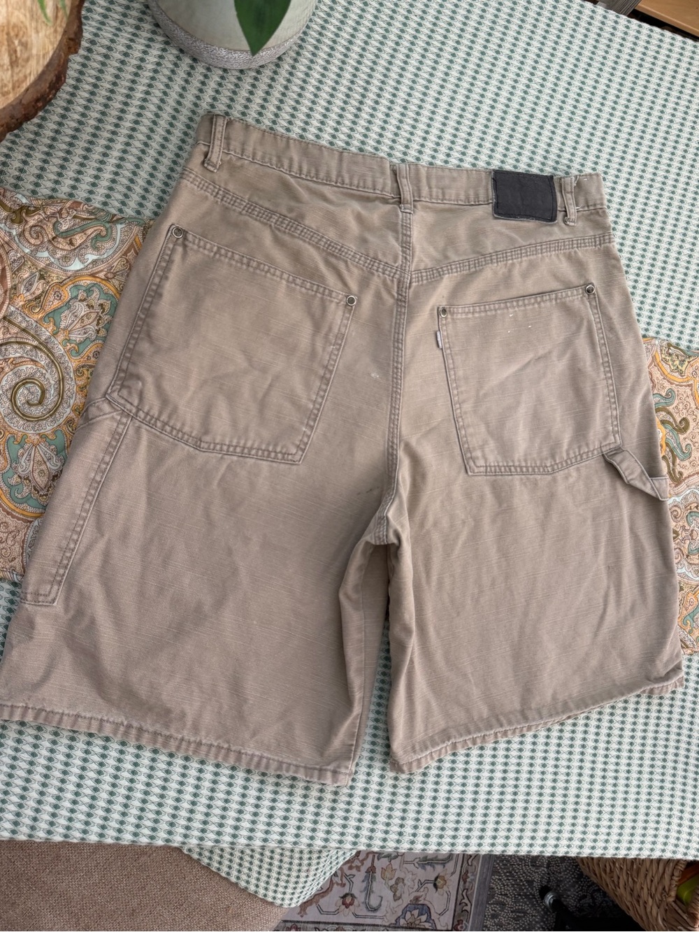 Vintage 90s Levis Silver Tab Men’s Khakis baggy shorts size 34